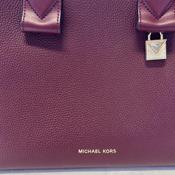 Michael kors bag - Picture 2 of 14